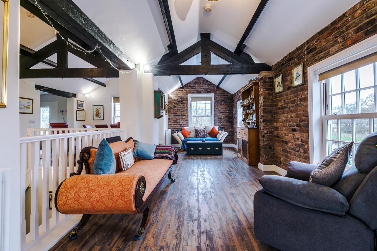 Belvedere House - Serene Countryside Escape - 4 Bedrooms Sleeps 8 Sandbach Buitenkant foto