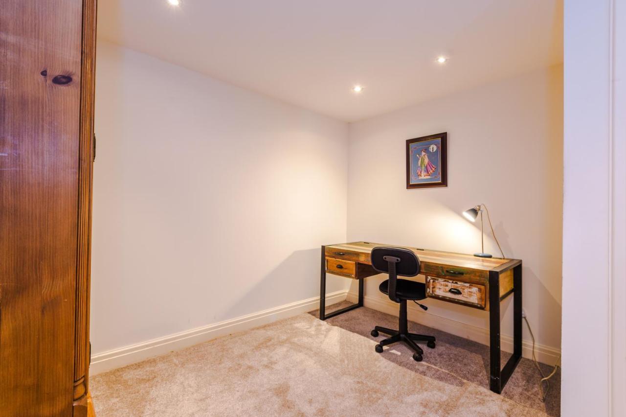 Belvedere House - Serene Countryside Escape - 4 Bedrooms Sleeps 8 Sandbach Buitenkant foto