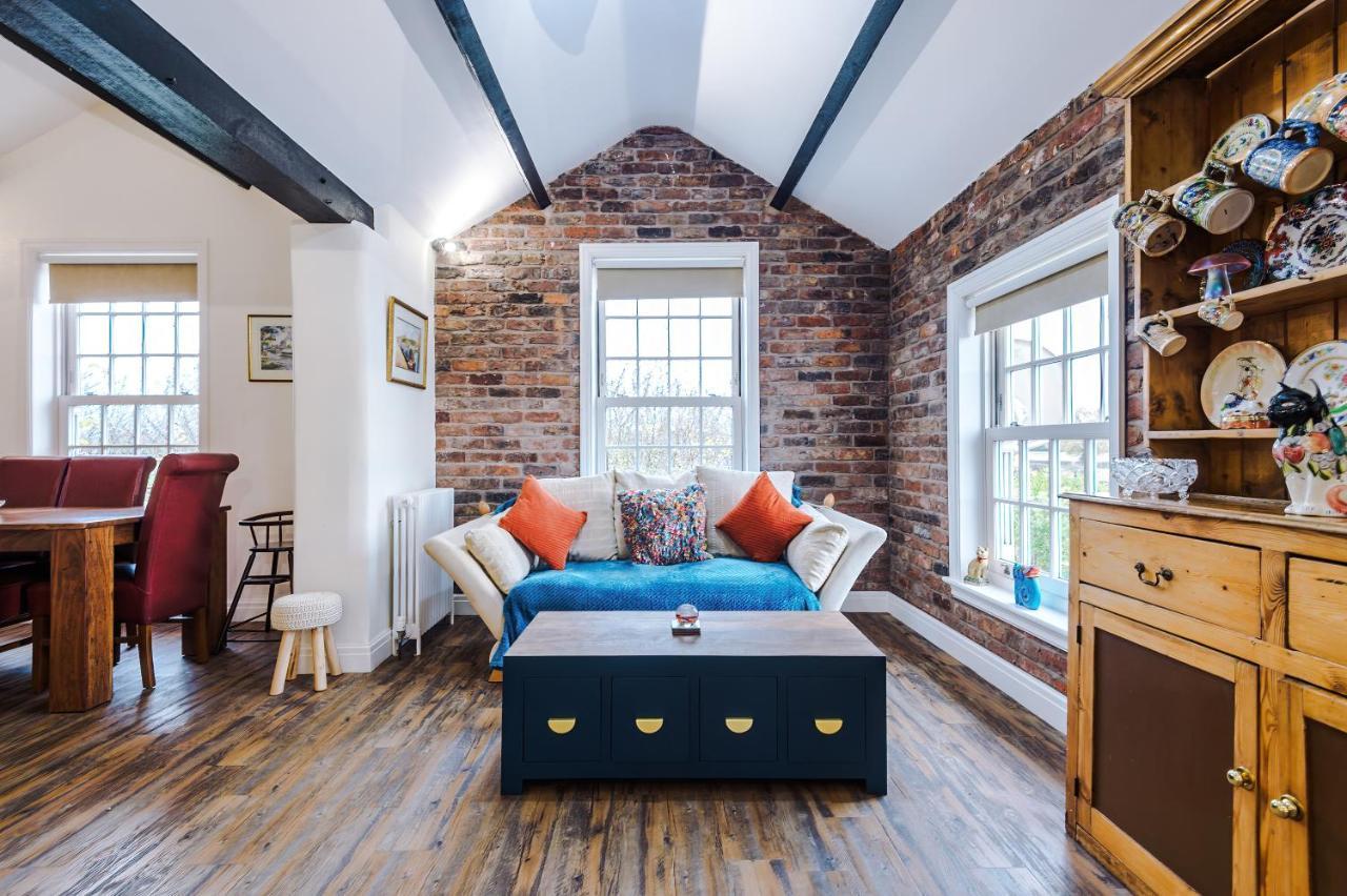Belvedere House - Serene Countryside Escape - 4 Bedrooms Sleeps 8 Sandbach Buitenkant foto