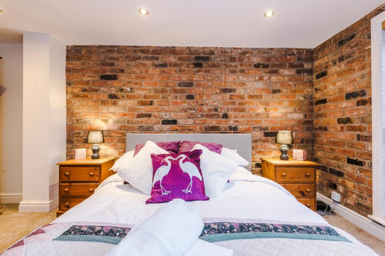 Belvedere House - Serene Countryside Escape - 4 Bedrooms Sleeps 8 Sandbach Buitenkant foto
